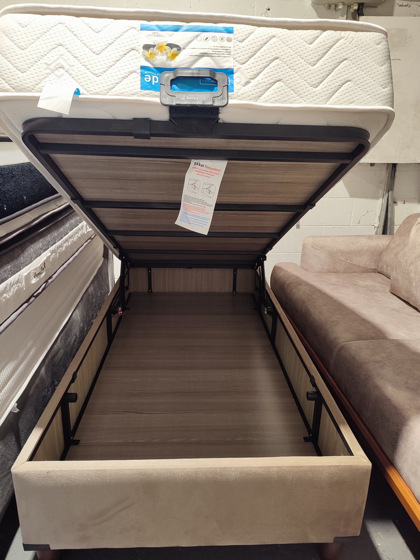 Side Brand Ottoman Lift Up Bed Base